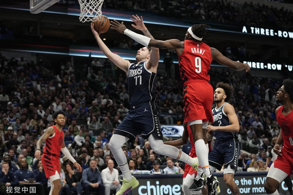 他两名球员 他两名球员