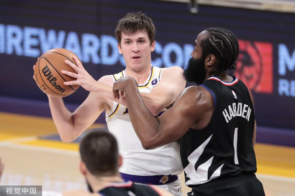 其次是服务 其次是服务